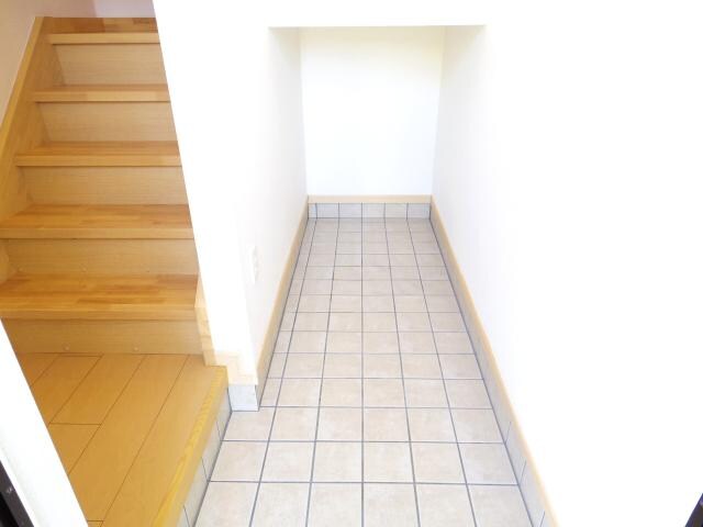  大和路線・関西本線/大和小泉駅 徒歩3分 3階 築14年