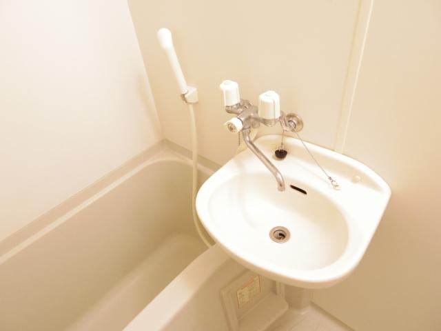  大和路線・関西本線/大和小泉駅 バス10分慈光院下車:停歩5分 1階 築24年