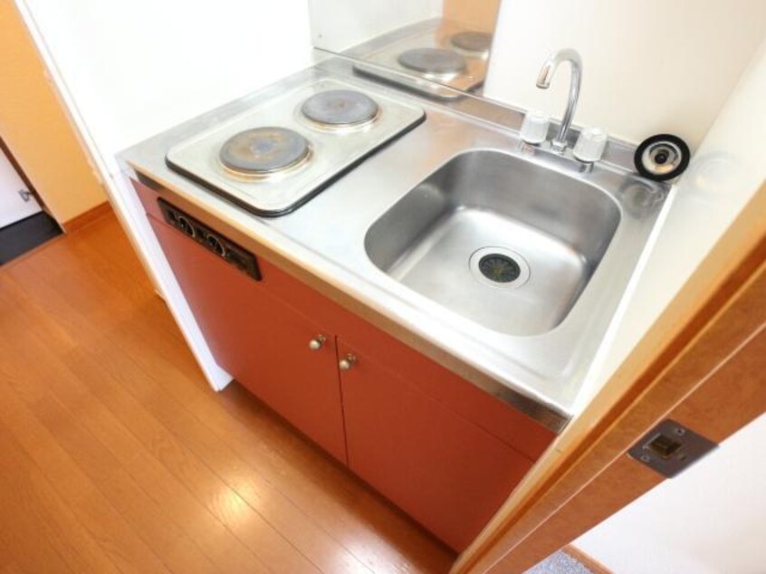  大和路線・関西本線/大和小泉駅 バス15分新町下車:停歩3分 1階 築23年