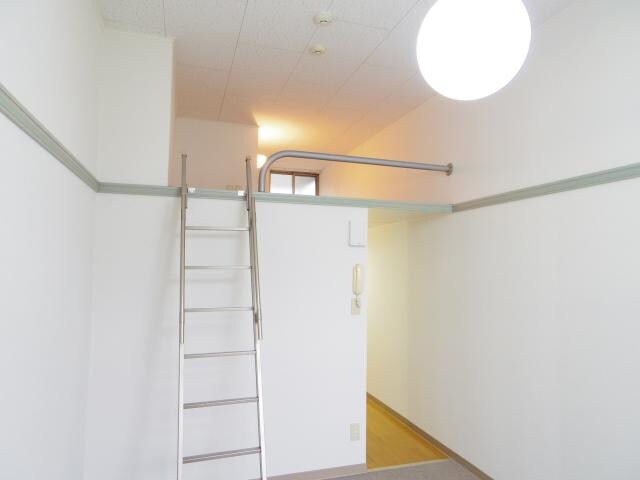  大和路線・関西本線/大和小泉駅 徒歩3分 1階 築27年