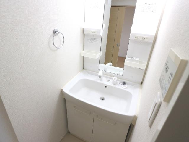  大和路線・関西本線/大和小泉駅 徒歩4分 3階 築13年