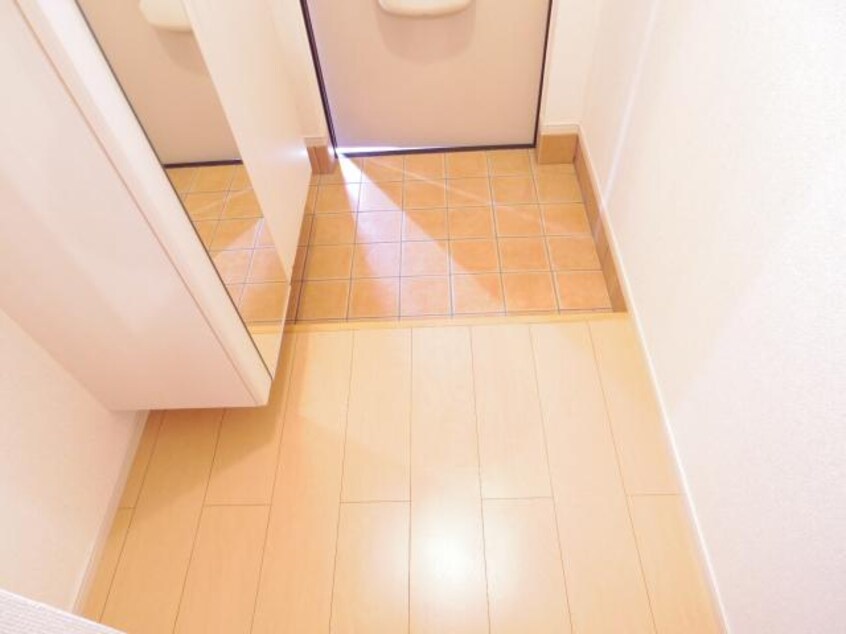  近鉄橿原線/平端駅 徒歩10分 1階 築12年