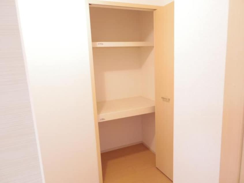  近鉄橿原線/平端駅 徒歩10分 1階 築12年