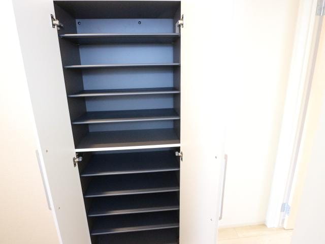 同型反転モデル写真 近鉄橿原線/筒井駅 徒歩8分 1階 築9年