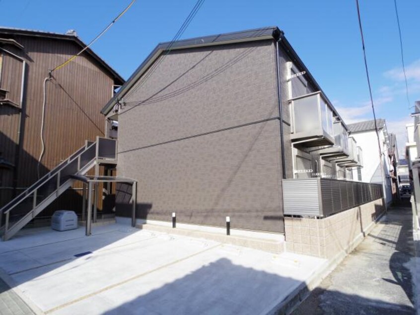  近鉄橿原線/近鉄郡山駅 徒歩5分 2階 築8年