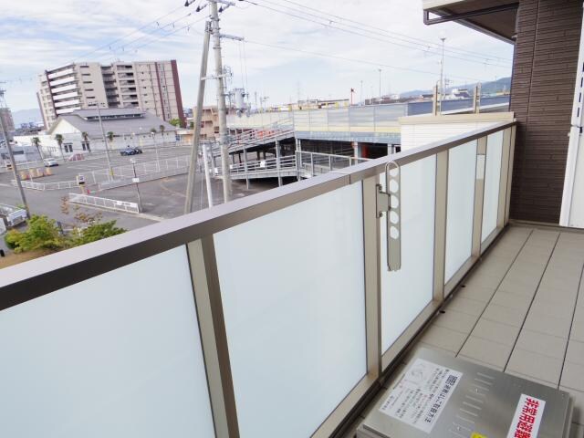  大和路線・関西本線/大和小泉駅 徒歩5分 3階 築4年