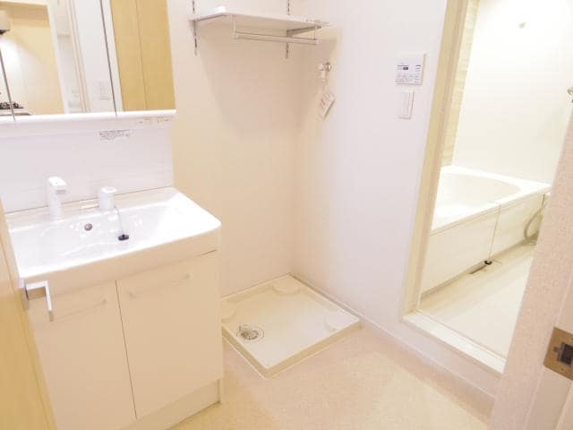  大和路線・関西本線/大和小泉駅 徒歩14分 1階 築5年