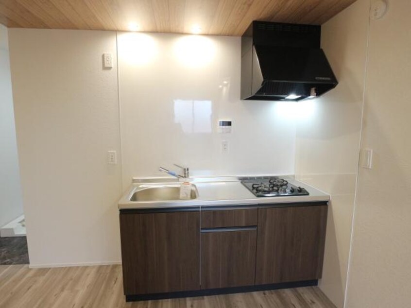  近鉄橿原線/近鉄郡山駅 徒歩5分 2階 築1年