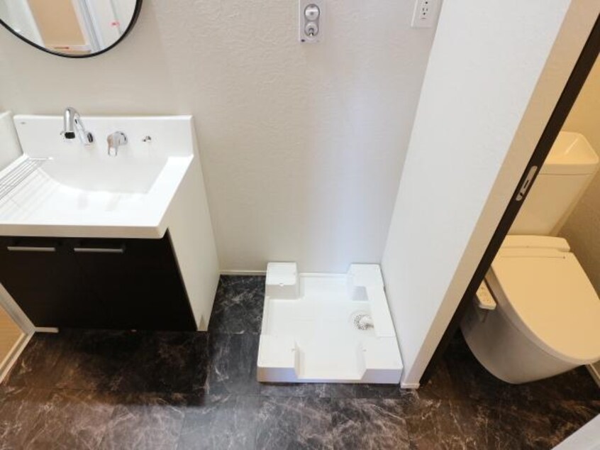  近鉄橿原線/近鉄郡山駅 徒歩5分 2階 築1年