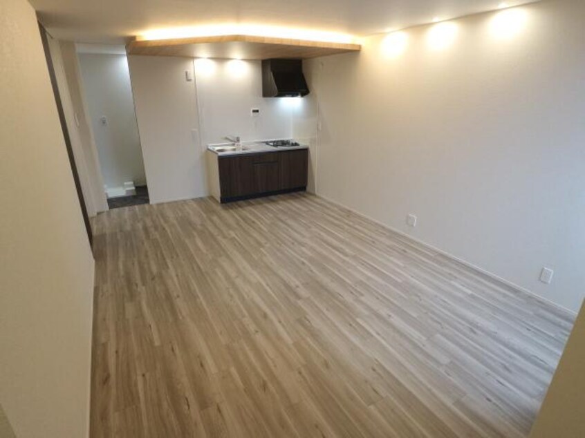  近鉄橿原線/近鉄郡山駅 徒歩5分 2階 築1年