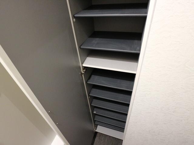  近鉄橿原線/近鉄郡山駅 徒歩5分 2階 築1年