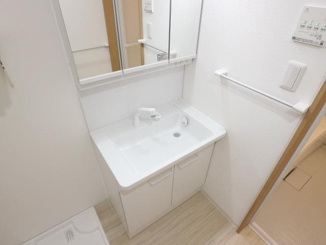  近鉄橿原線/近鉄郡山駅 徒歩4分 1階 築1年