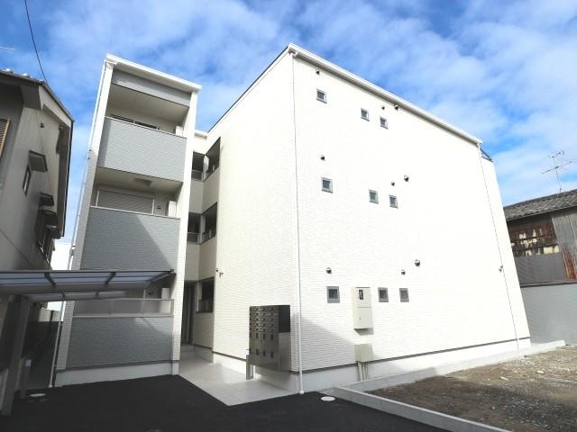  近鉄橿原線/近鉄郡山駅 徒歩8分 2階 築1年