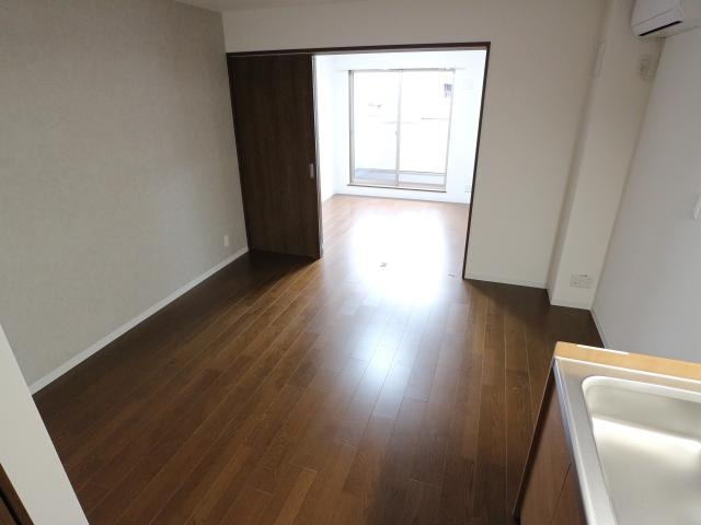  近鉄橿原線/近鉄郡山駅 徒歩8分 2階 築1年