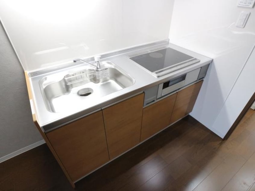  近鉄橿原線/近鉄郡山駅 徒歩8分 3階 築1年