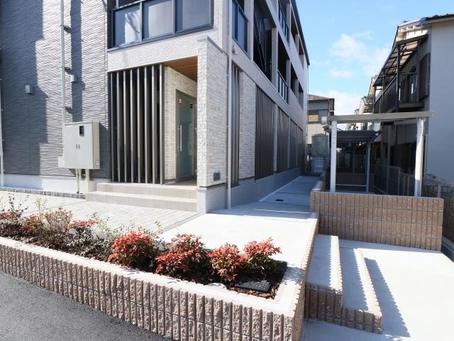  近鉄橿原線/平端駅 徒歩10分 3階 1年未満