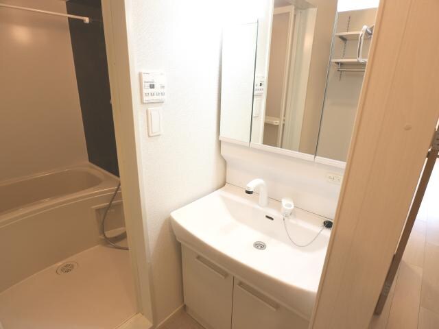  近鉄橿原線/平端駅 徒歩10分 3階 1年未満