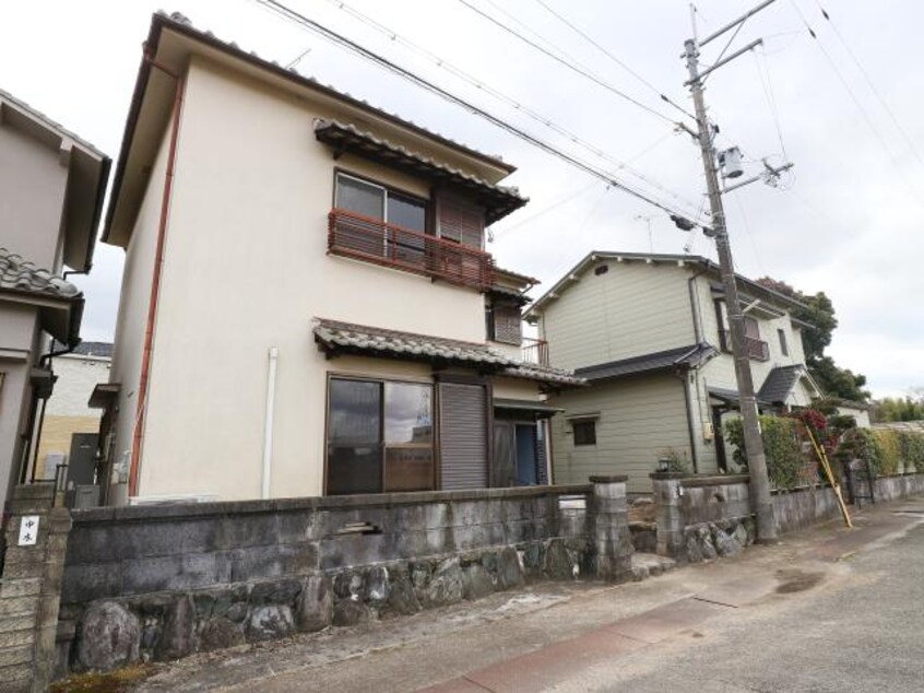  近鉄橿原線/筒井駅 徒歩8分 1階 築5年