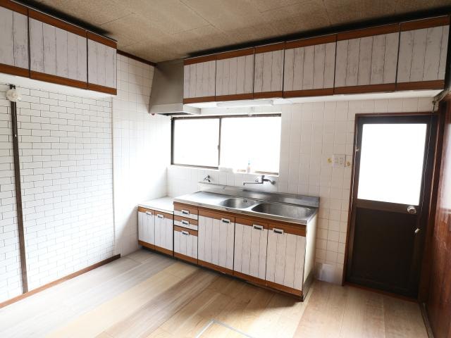  近鉄橿原線/筒井駅 徒歩8分 1階 築5年