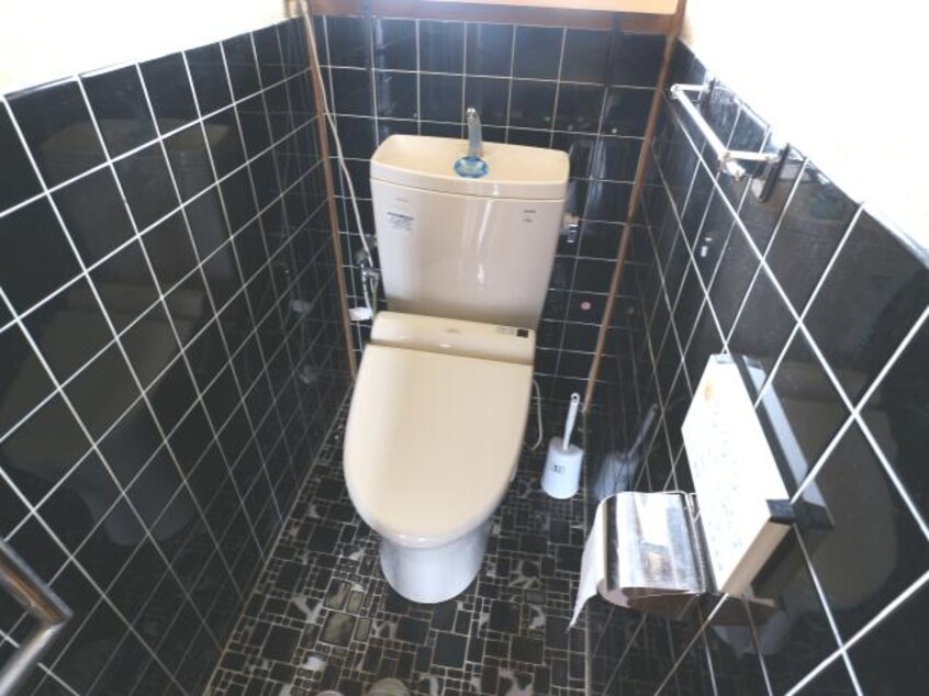  近鉄橿原線/筒井駅 徒歩8分 1階 築5年