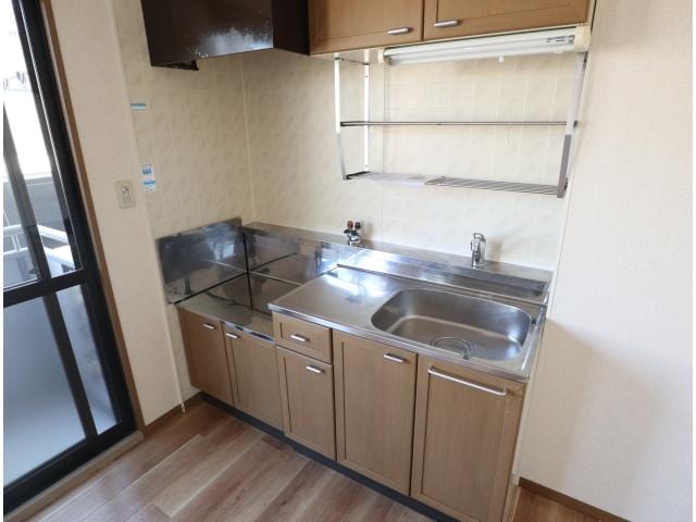  近鉄難波線・奈良線/大和西大寺駅 バス10分押熊下車:停歩2分 1階 築31年