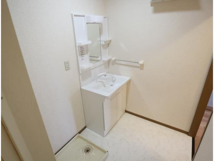  近鉄難波線・奈良線/大和西大寺駅 バス10分押熊下車:停歩2分 1階 築31年