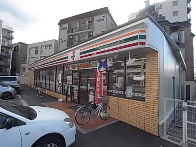 セブンイレブン奈良西大寺本町店(コンビニ)まで177m 近鉄難波線・奈良線/大和西大寺駅 徒歩5分 2階 築32年