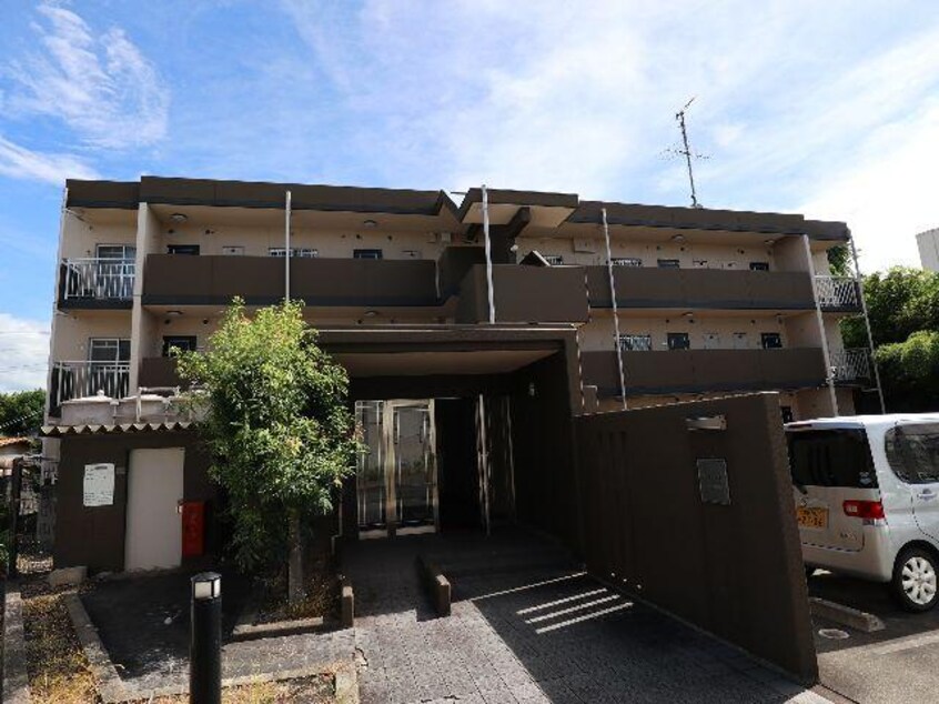  近鉄難波線・奈良線/大和西大寺駅 徒歩16分 2階 築27年