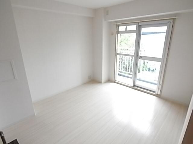  近鉄難波線・奈良線/大和西大寺駅 徒歩16分 3階 築27年