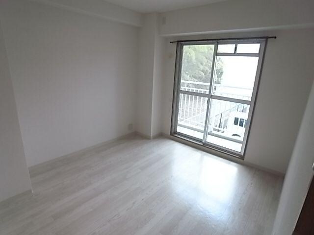  近鉄難波線・奈良線/大和西大寺駅 徒歩16分 2階 築27年