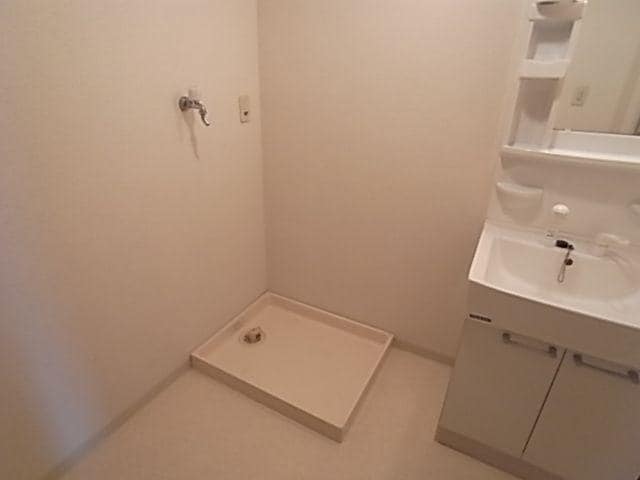  近鉄難波線・奈良線/大和西大寺駅 徒歩16分 2階 築27年