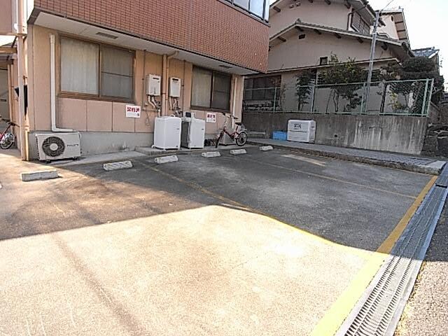  近鉄難波線・奈良線/大和西大寺駅 徒歩15分 1階 築33年