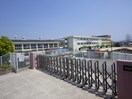 奈良市立六条小学校(小学校)まで1818m 近鉄橿原線/西ノ京駅 徒歩12分 2階 築25年