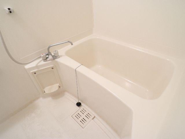  近鉄京都線/新祝園駅 バス13分光台6丁目下車:停歩3分 1階 築30年