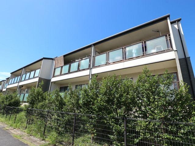  近鉄京都線/新祝園駅 バス13分光台6丁目下車:停歩3分 1階 築30年