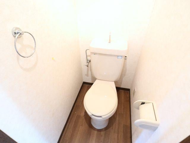  近鉄京都線/新祝園駅 バス13分光台6丁目下車:停歩3分 1階 築30年