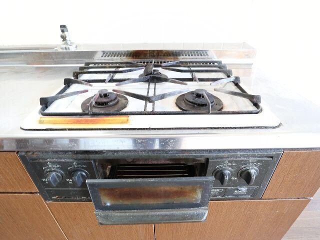  近鉄京都線/新祝園駅 バス13分光台6丁目下車:停歩3分 1階 築30年