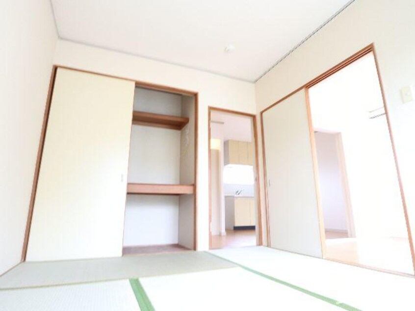  近鉄京都線/高の原駅 バス5分左京4丁目下車:停歩6分 2階 築36年