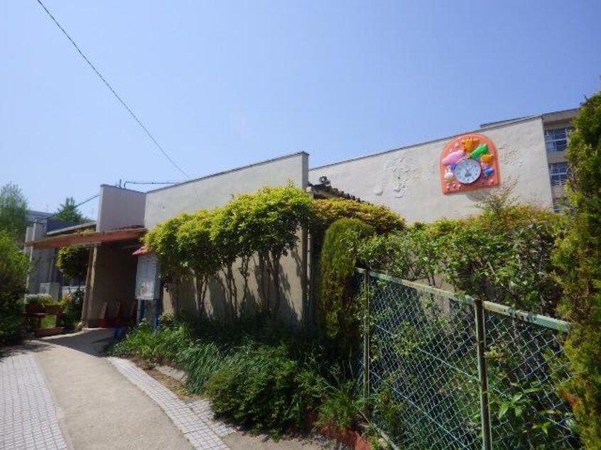 奈良市立六条幼稚園(幼稚園/保育園)まで554m 近鉄橿原線/西ノ京駅 徒歩17分 2階 築31年
