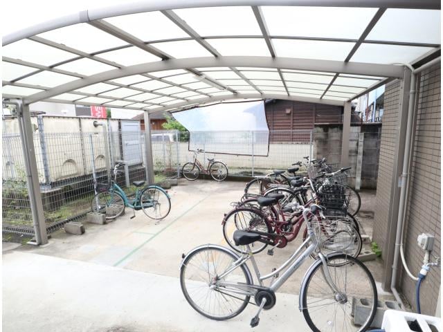  近鉄難波線・奈良線/大和西大寺駅 徒歩9分 1階 築32年