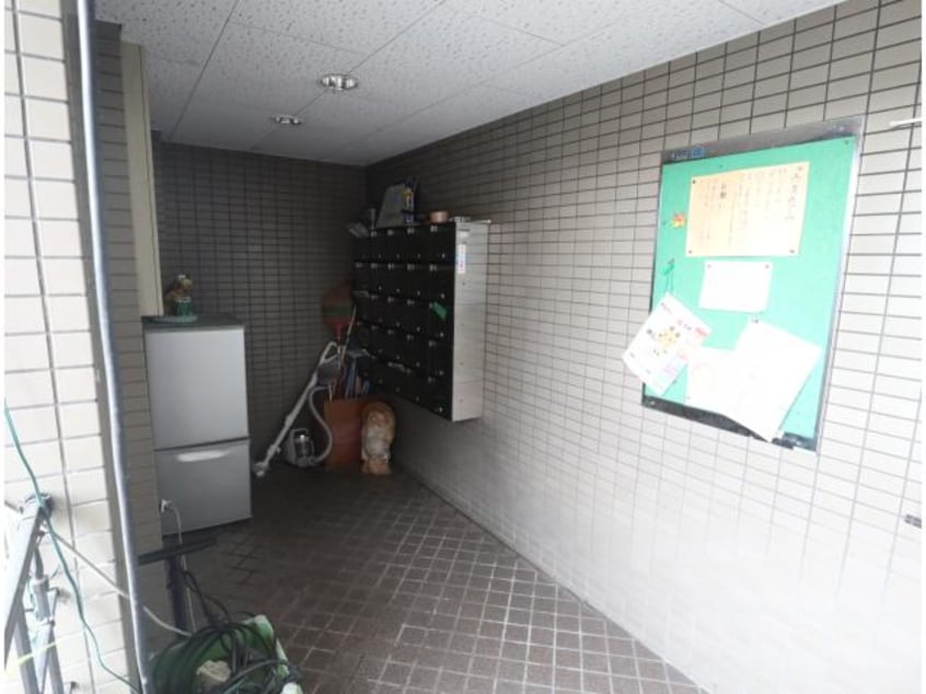 集合郵便受け 近鉄難波線・奈良線/大和西大寺駅 徒歩9分 1階 築32年