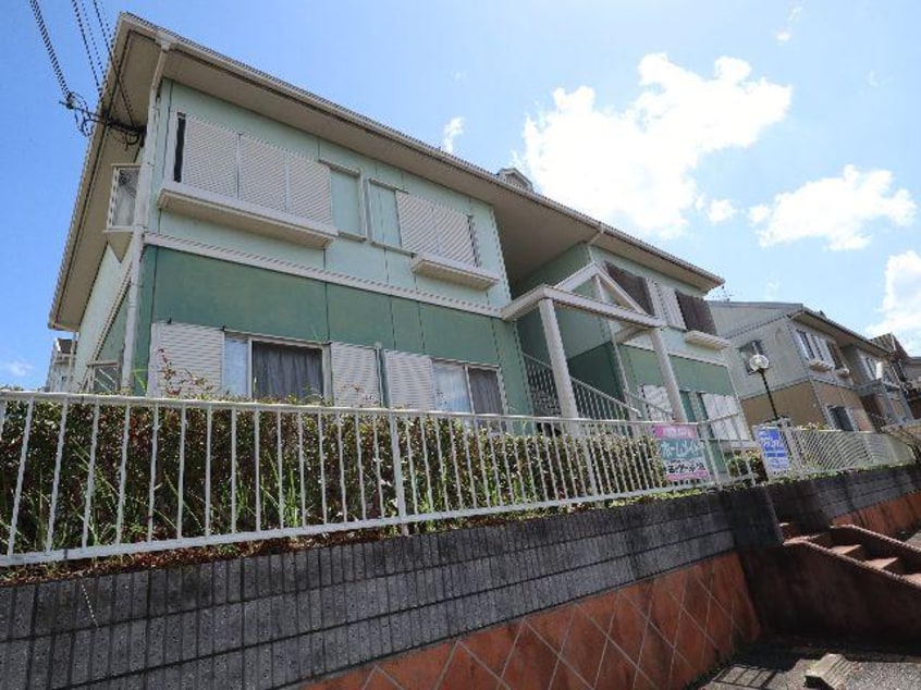  近鉄京都線/高の原駅 バス5分左京１丁目下車:停歩2分 2階 築35年