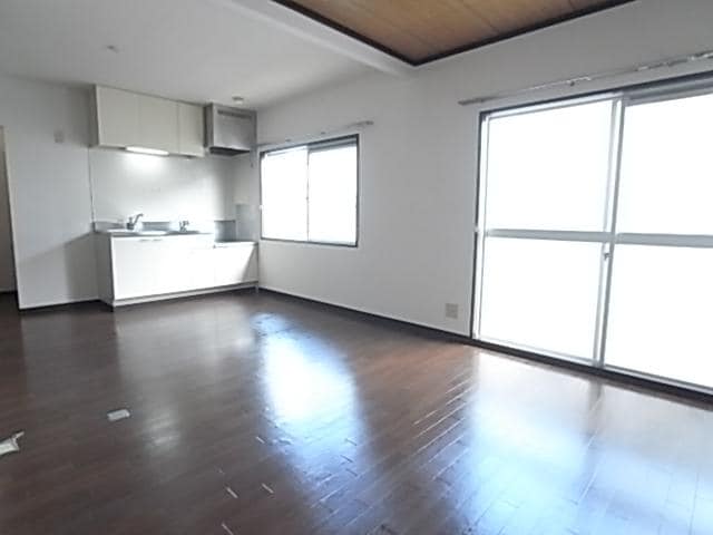  近鉄京都線/高の原駅 バス5分左京１丁目下車:停歩2分 2階 築35年