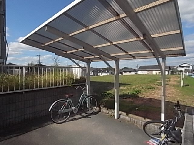  近鉄京都線/高の原駅 バス5分左京１丁目下車:停歩2分 2階 築35年