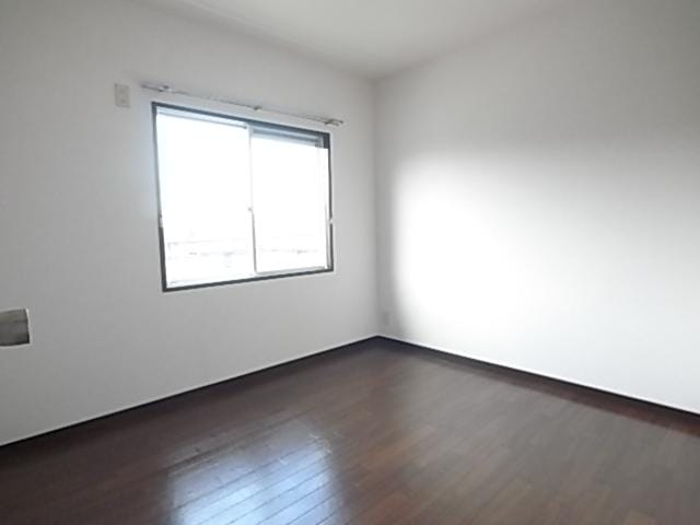  近鉄京都線/高の原駅 バス5分左京１丁目下車:停歩2分 2階 築35年