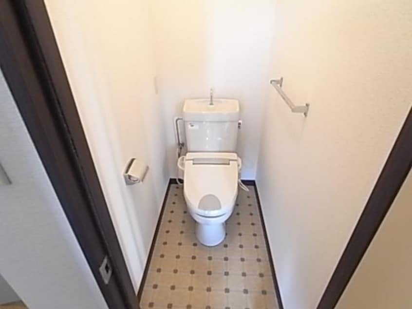  近鉄京都線/高の原駅 バス5分左京１丁目下車:停歩2分 2階 築35年