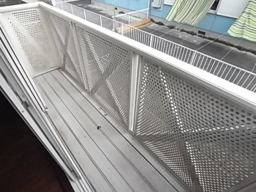  近鉄京都線/高の原駅 バス5分左京１丁目下車:停歩2分 2階 築35年