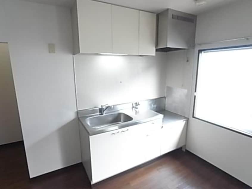  近鉄京都線/高の原駅 バス5分左京１丁目下車:停歩2分 2階 築35年