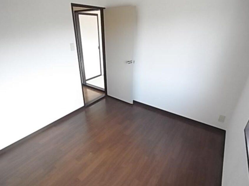  近鉄京都線/高の原駅 バス5分左京１丁目下車:停歩2分 2階 築35年