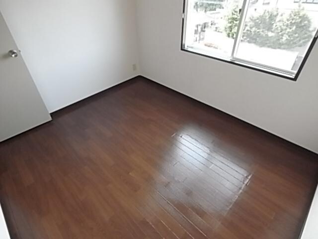  近鉄京都線/高の原駅 バス5分左京１丁目下車:停歩2分 2階 築35年